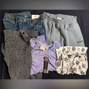 Women’s Medium Clothing Bundle
